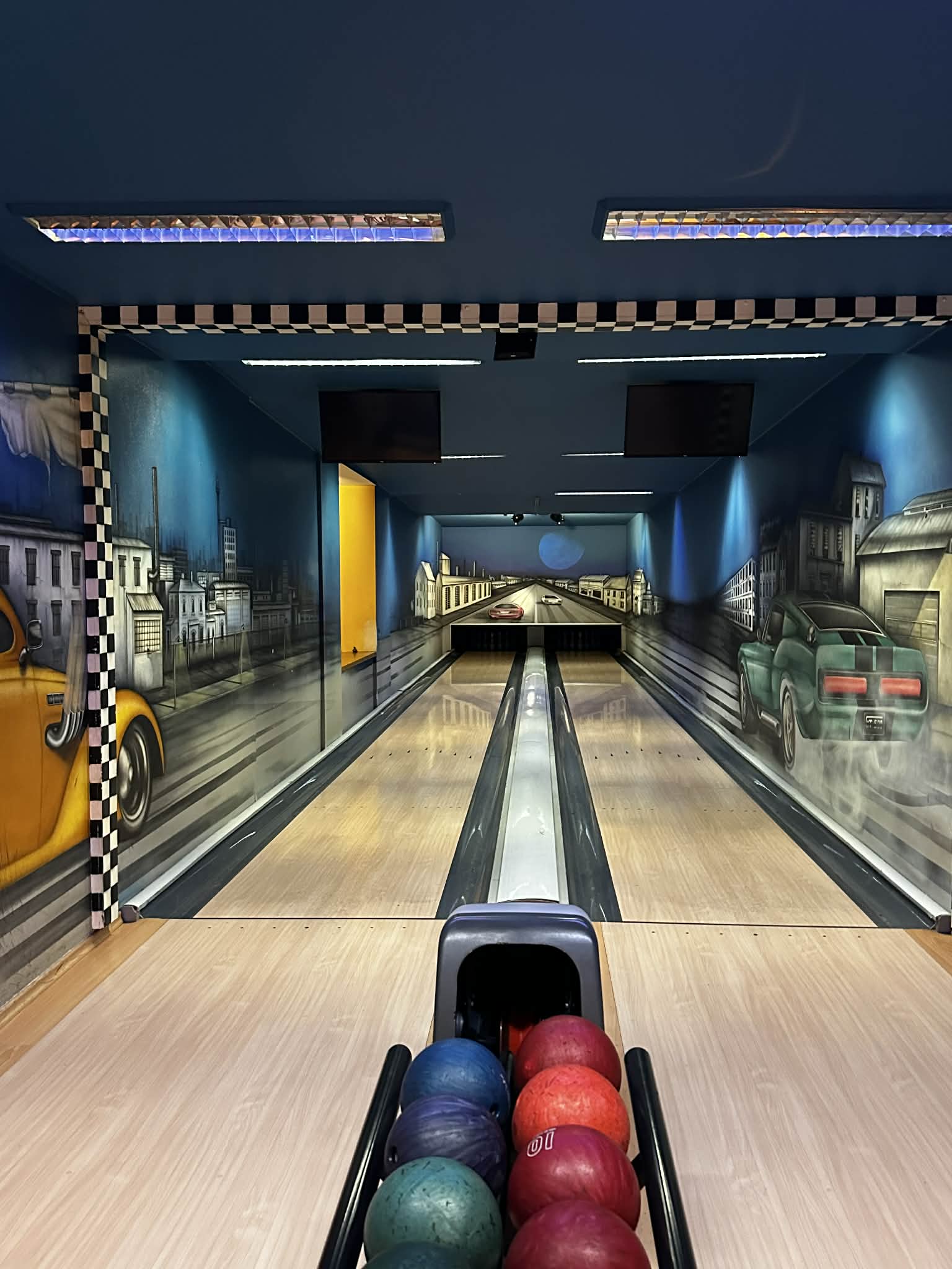 Detail bowlingové dráhy